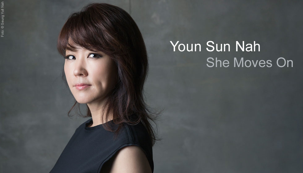 She is on the move. Бойд бэнкс. Лого moving. Moving надпись. Black to move.