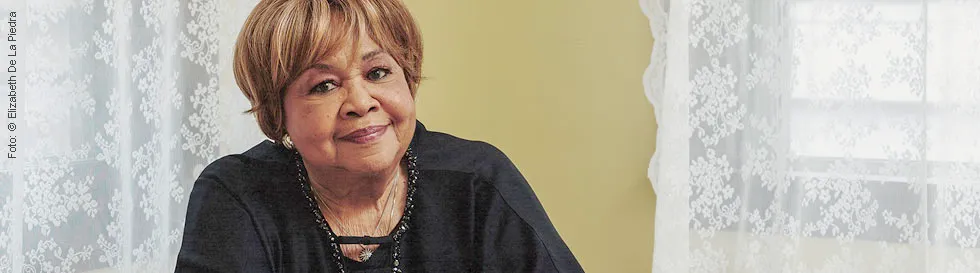 Mavis Staples: Sad And Beautiful World