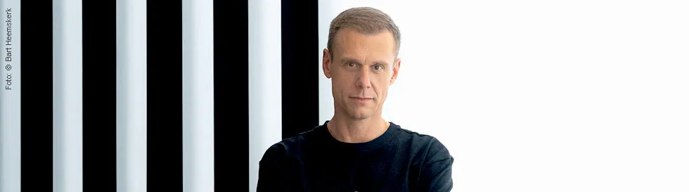 Armin Van Buuren: Piano