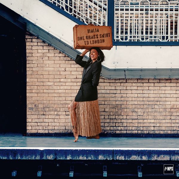 Malia: One Grass Skirt To London (CD)