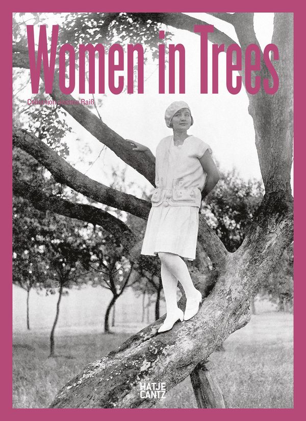 Women in Trees: Vintage Photography, Nostalgic Black-and-White Imag...