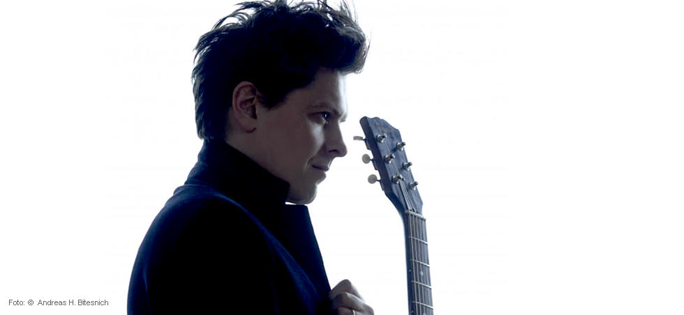 Michael Patrick Kelly: iD – Live