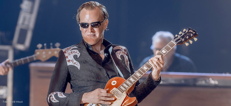 Joe Bonamassa: Now Serving: Royal Tea Live From The Ryman