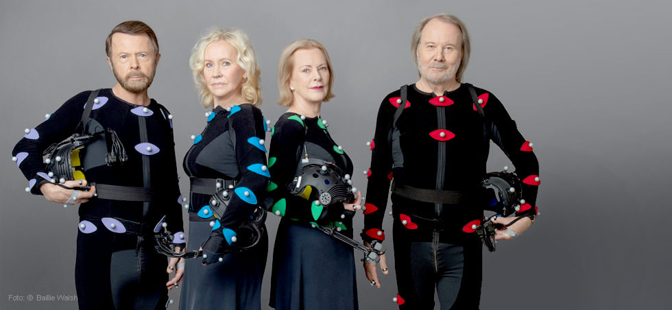 Abba: Voyage (Limited CD Box + Artcards & Stickers)